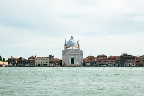 Minicruise between Ferrovia and San Marco