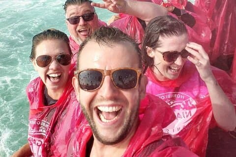 Niagara Falls dagstur, bådsejlads og rejse bag vandfaldene