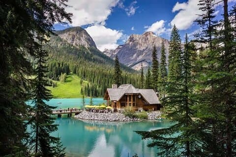 Big Saving: 3-Day Banff Lakes, Jasper, & Drumheller Tour