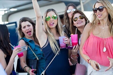 Cabo Boat Tour: Drinks, Lunch, Snorkeling, Dancing, and Transport