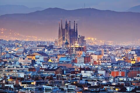 Tour privato a piedi di Barcellona con un locale