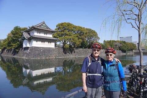 Tokyo Imperial Palace 2h bicicleta elétrica privada ao seu ritmo.