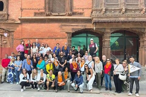8 Days Nepal Tour Package: Kathmandu, Pokhara & Chitwan Safari