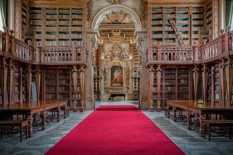 Coimbra Walking Tour: University Private Tour with Tickets