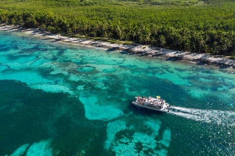 Punta Cana Privater Katamaran mit Schnorcheln & Naturpool