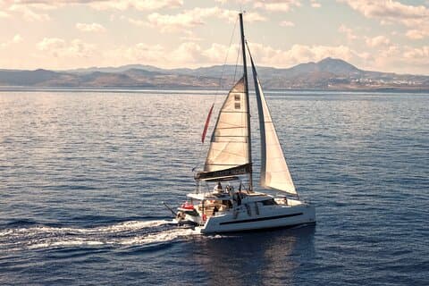 Chersonissos : Luxe catamarancruise bij zonsondergang Sushi & Open Bar
