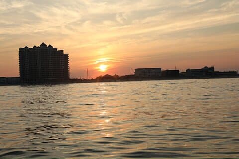 Privécruise met 12 passagiers op Ocean & Bay Assateague Island bij zonsondergang