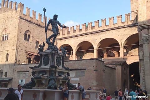 BOLOGNA Privatführung : Altstadt, Geheimnisse und Türme