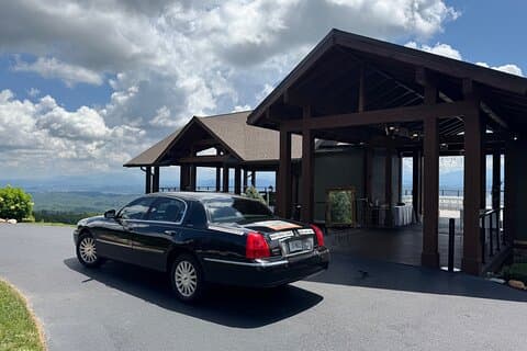 Private Transfer Knoxville Airport TYS to Nashville Airport BNA
