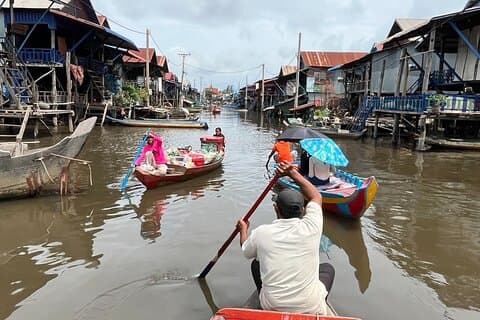 Tour privado de un día por el pueblo flotante de Kompong Khleang y Tonle Sap