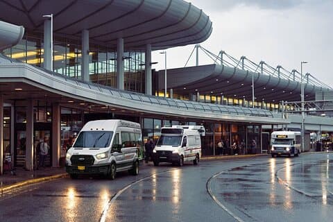 Anchorage Airport and Train Station Hotel Shuttle Service