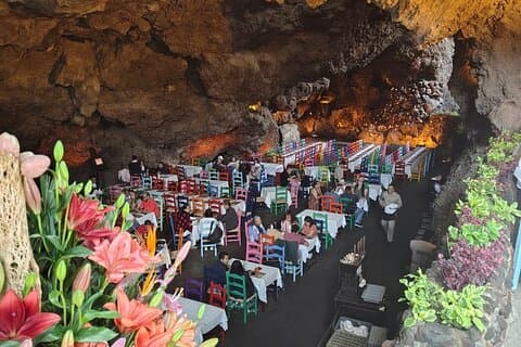 VIP Early Access Teotihuacan Tour and La Gruta Cave Restaurant