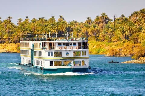 Fuld pakke 4 dag 3 nætter Nile Cruise fra Aswan til Luxor