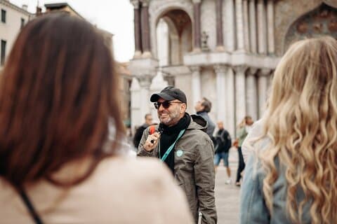 Visita guiada privada a Milán por la historia de la moda y el aperitivo