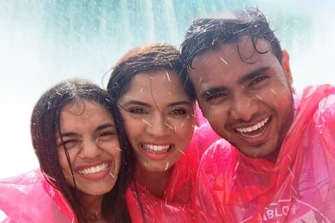 Tour zu den Niagarafällen mit Kreuzfahrt und Mittagessen ab Toronto