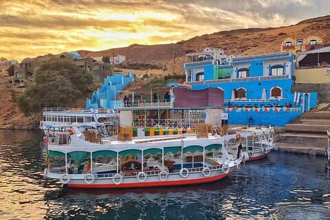 Aswan revela lendas de templos e charme nubiano em um dia