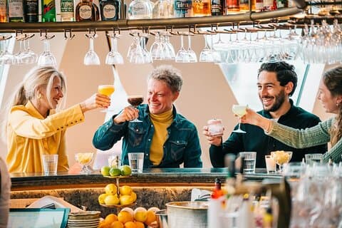 Wien natteliv opplevelse: Mat, vin, cocktails & vibes
