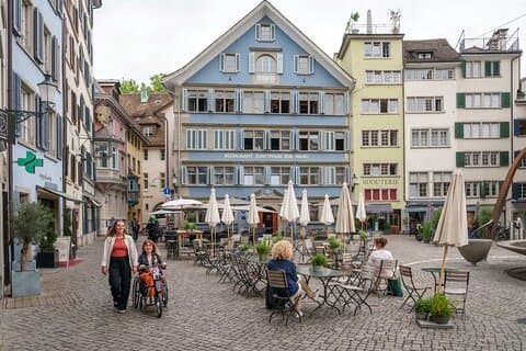 Visite de la vieille ville de Zurich Bahnhofstrasse Lac de Zurich Vues