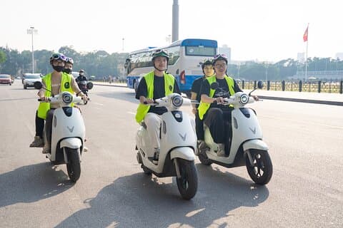 Scooter: Hanoi city tour, Train street, Local life, Culture & Fun
