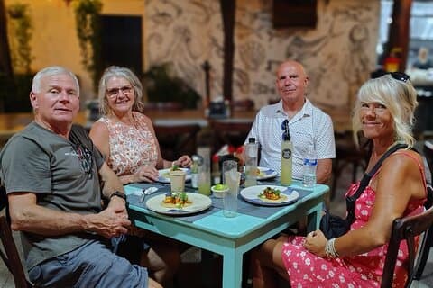 Versailles After Dark Food Tour avec Vallarta Eats