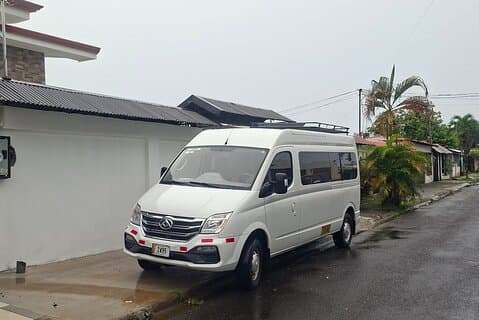 Privat transport fra SJ flyplass til Manuel Antonio