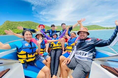 Excursion privée en apnée à l'île Samaesan au départ de Pattaya