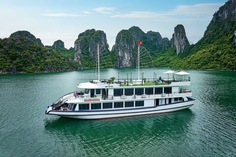 Halong Bay Premium Day Cruise Includes Transfer, Lunch and Kayak