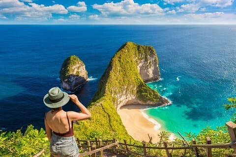 4 días de escapada a las aguas termales del templo y Nusa Penida en Bali