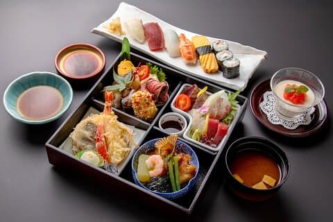 Kagoshima Luxury Hot Springs and Gourmet Lunch at Shiroyama Hotel