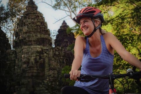 Siem Reap: Angkor Wat Sunrise Bike Tour e Pequeno-almoço na selva