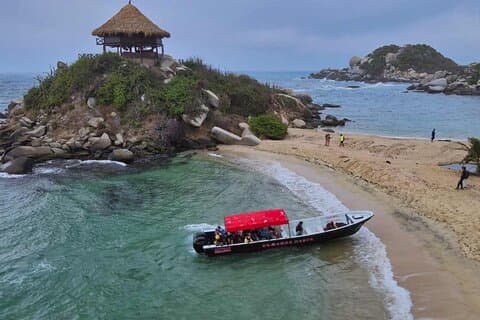 Bootsfahrt zum Strand von Cabo San Juan im Tayrona-Nationalpark