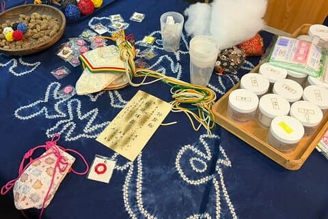 Experience Making a Samurai Amulet Scented Bag: "Kariroku"