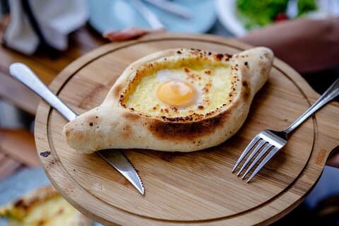 トビリシのアジャリアン・ハチャプリとキンカリ料理教室