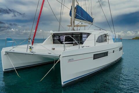 Luxury Catamaran to Rosario Islands (boat and breakfast)