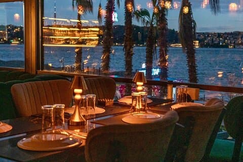 Istanbul Luxe Bosphore Vue Taverne Dîner & Spectacle de Danse du Ventre