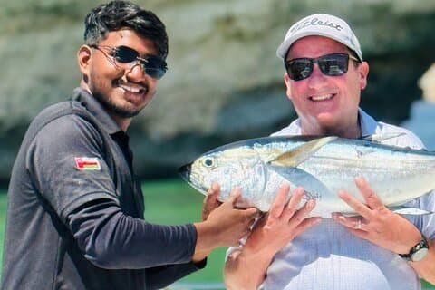 Viagem de pesca esportiva particular com passeios turísticos em Mascate