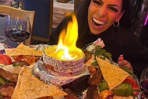 誕生日または記念日の祝賀パーティーをヨットでプライベートに
