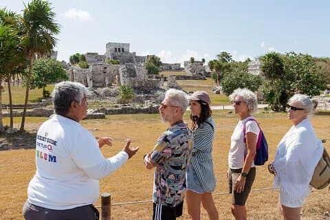 Visita guiada privada às ruínas de Tulum, ao Parque dos Jaguares e às tartarugas de Akumal.