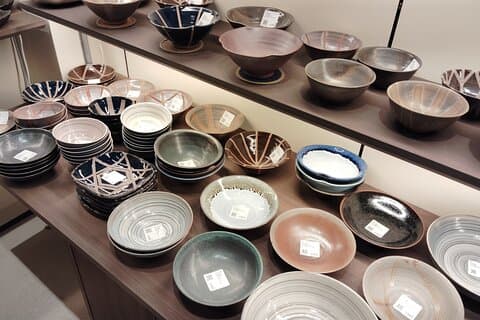 Hyogo: Tamba Pottery Tour of Kilns, Crafts, and Traditions