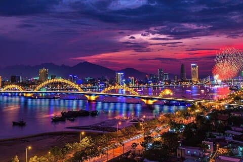 Visite privée DA Nang : Pont du Dragon, Marché nocturne, Croisière fluviale