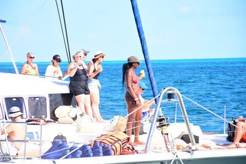Lyx Katamaran till Isla Mujeres + Premium Open Bar