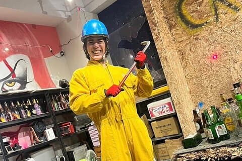 Experiencia de destrucción definitiva de Osaka - CRASH BOX Shinsaibashi