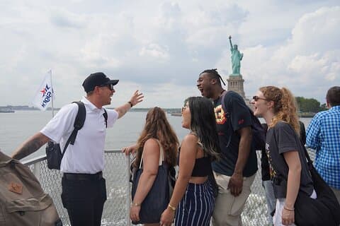 Tour en grupo pequeño por la Estatua de la Libertad y Ellis Island