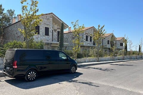 Dall'aeroporto di Smirne a Selcuk & Efeso Hotels–Trasferimento privato dall'aeroporto