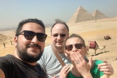 Tour to Pyramids of Giza in a Comfort Way and Hassle Free