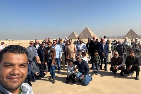VIP Giza Pyramids & Sphinx Tour