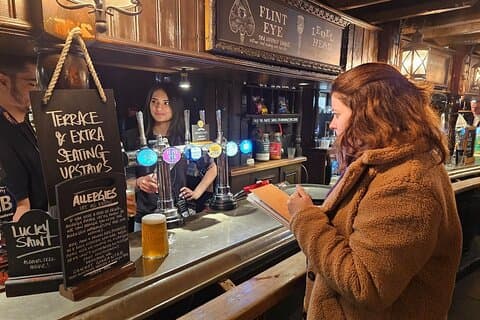 Hotell i nærheten av Private Riverside London Pub Tour Pilgrims and Pirates