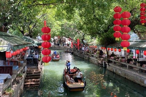 Suzhou Tongli Town en Lingering Garden per privéauto met lunch