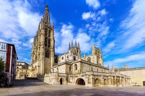 Hello Burgos: Privat 2 - Hour Intro City Walk med lokal guide
