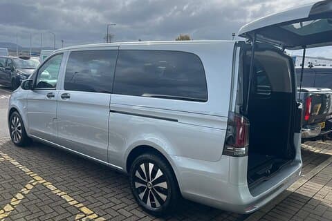 Privater Flughafentransfer in Edinburgh zum Hotel in Edinburgh